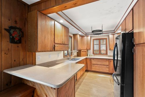 139 South Rd, Peru, MA, 01235-9346 | Card Image