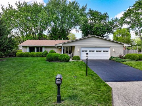 1135 Clintshire Drive, Centerville, OH, 45459 | Card Image