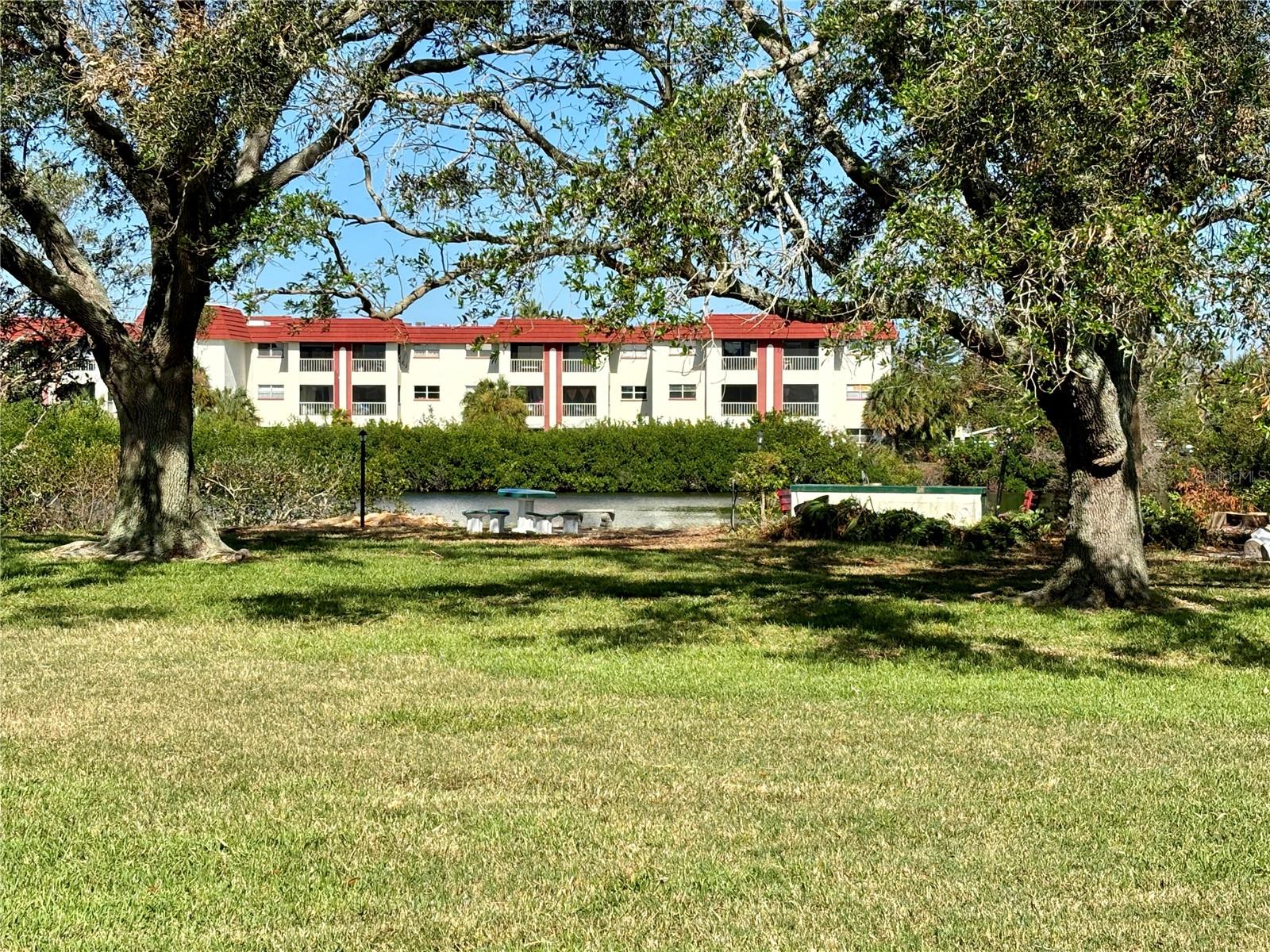 151 4550 Overlook Drive Ne, For Sale in SAINT PETERSBURG Zoocasa