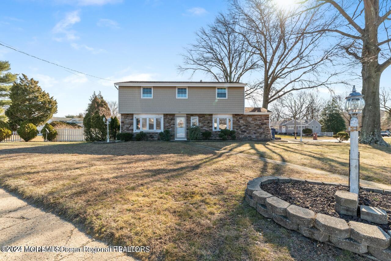 Park Ave, Oakhurst, NJ 07755