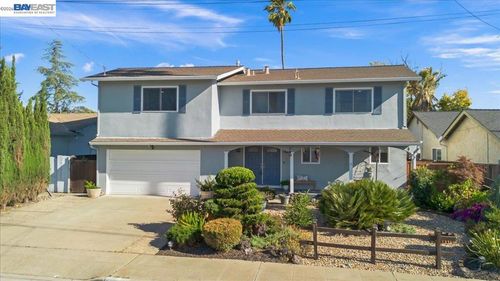 527 Lorren Way, Livermore, CA, 94550-4034 | Card Image