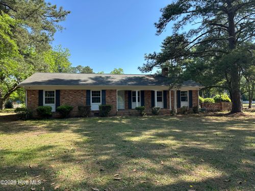 1300 W Church St, Laurinburg, NC, 28352-3456 | Card Image