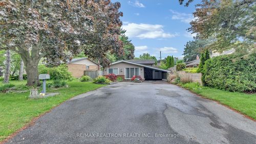 63 Dreyer Dr, Ajax, ON, L1S1J3 | Card Image