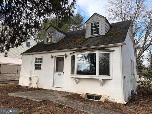 129 W 3rd Ave, Trappe, PA, 19426-2209 | Card Image