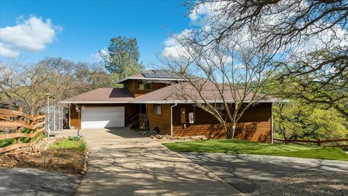 8581 Siegel St, Valley Springs, CA, 95252-9077 | Card Image