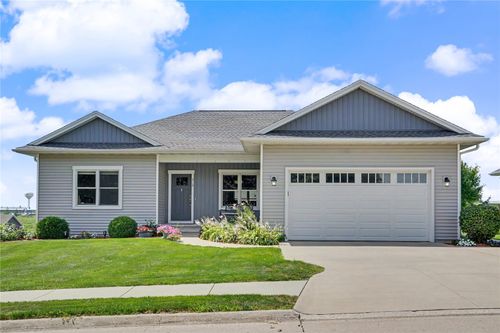 216 Cookson Dr, West Branch, IA, 52358-9632 | Card Image