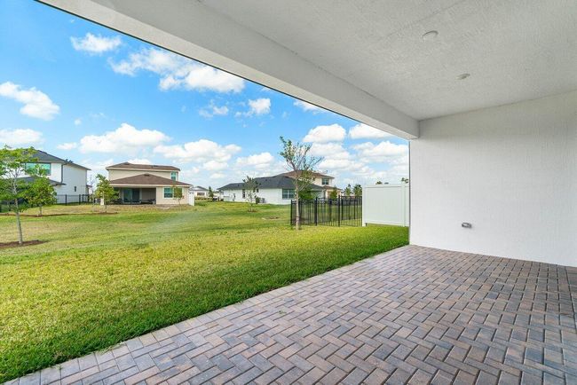 1846 Wandering Willow Way, House other with 3 bedrooms, 2 bathrooms and null parking in Loxahatchee FL | Image 16