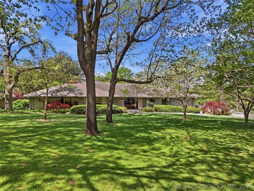 4112 S Victor Ct, Tulsa, OK, 74105-4230 | Card Image
