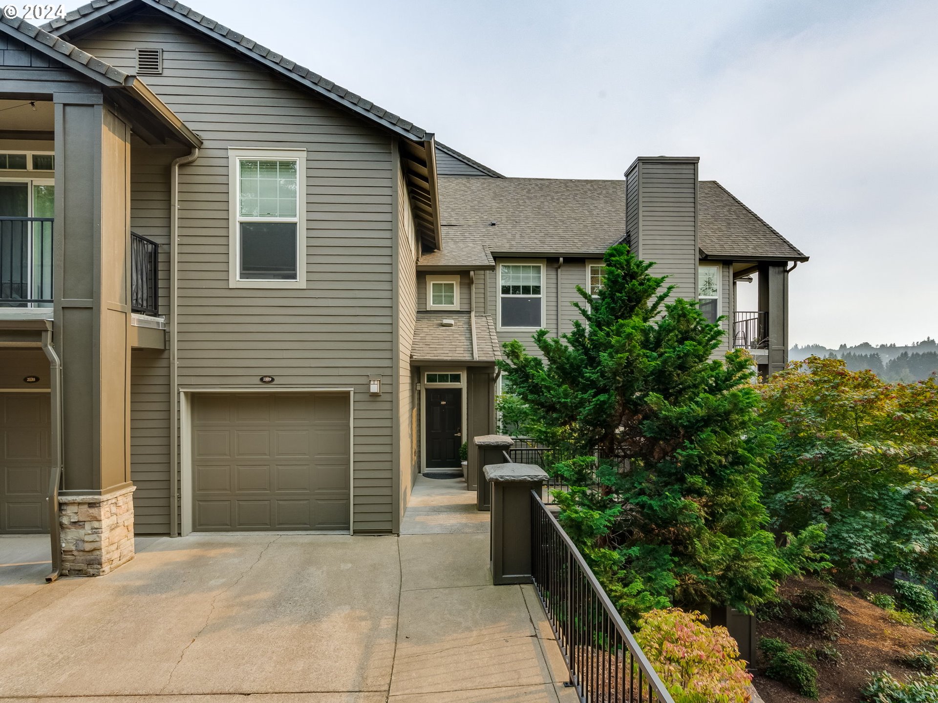 Snowberry Ridge Ct, West Linn, OR 97068