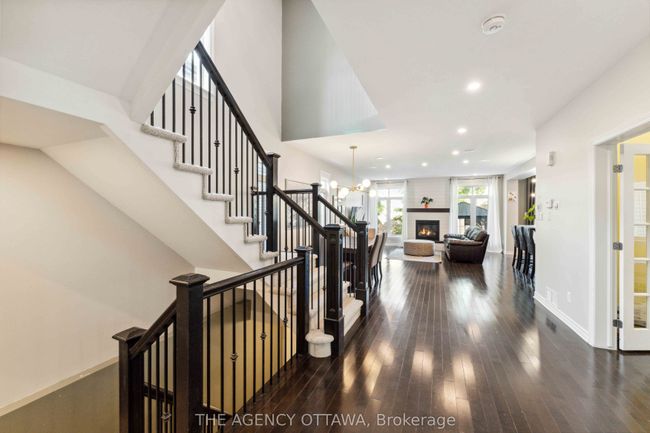 626 White Alder Ave, House other with 4 bedrooms, 4 bathrooms and 4 parking in Gloucester ON | Image 6