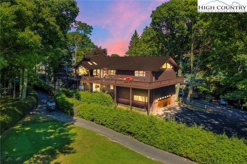 429 Saint Andrews Road, Beech Mountain, NC, 28604 | Card Image