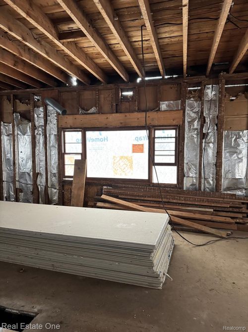 3129 E Genesee Ave, Saginaw, MI, 48601-4209 | Card Image