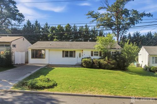 11 Georgetown Rd, Parlin, NJ, 08859-1929 | Card Image