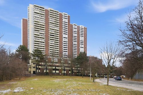 1514-1 Massey Sq, East York, ON, M4C5L4 | Card Image