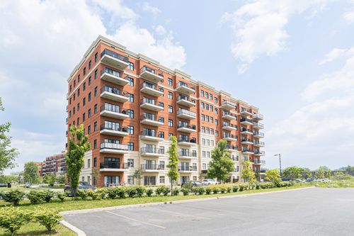 106-9175 Rue Lennon, Brossard, QC, J4Y0S3 | Card Image