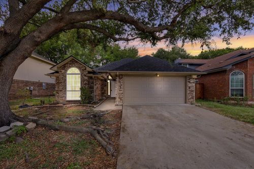 8812 Sabinas Trl, Fort Worth, TX, 76118-7448 | Card Image