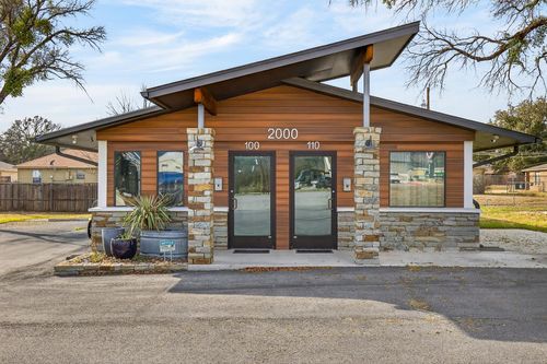 2000 N Us Highway 281, Marble Falls, TX, 78654-4318 | Card Image