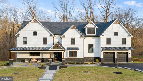 8 Chipmunk Ln, MEDIA, PA, 19063-4708 | Card Image