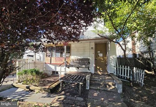 2404 Good Intent Rd, WOODBURY, NJ, 08096-4420 | Card Image