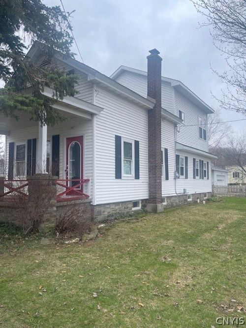 26 E 10th St, Oswego, NY, 13126-1205 | Card Image