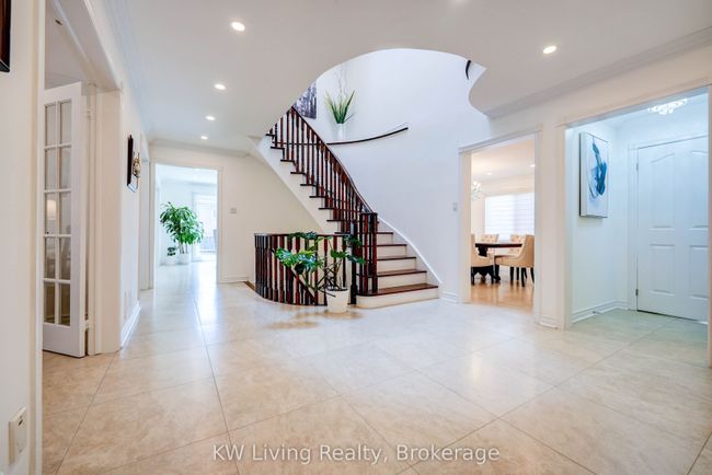 48 Brookshill Cres, House other with 7 bedrooms, 6 bathrooms and 11 parking in Richmond Hill ON | Image 5