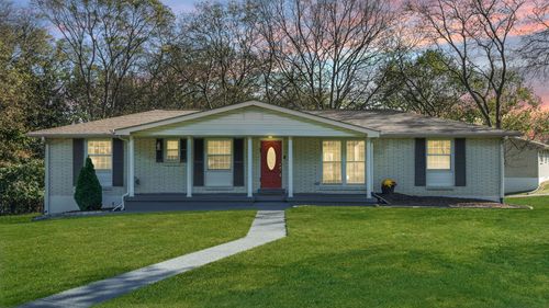 131 Elnora Dr, Hendersonville, TN, 37075-4435 | Card Image