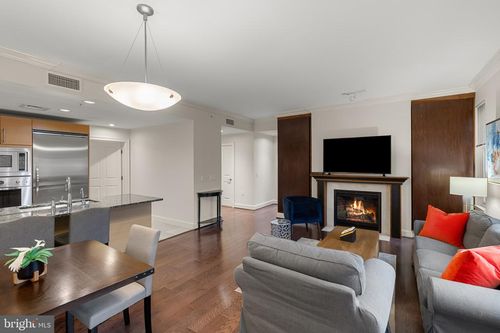 unit-t65-801 Key Hwy, BALTIMORE, MD, 21230-4290 | Card Image