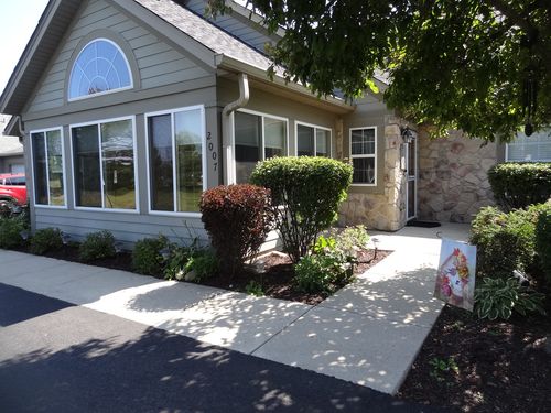 0-2007 Olmstead Dr, Woodstock, IL, 60098-4114 | Card Image