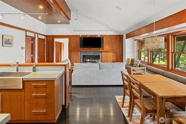 Open concept living with kitchen, dining, and great room area | Image 20
