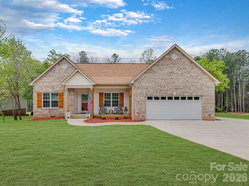 2235 Picnic Dr, Newton, NC, 28658-8698 | Card Image