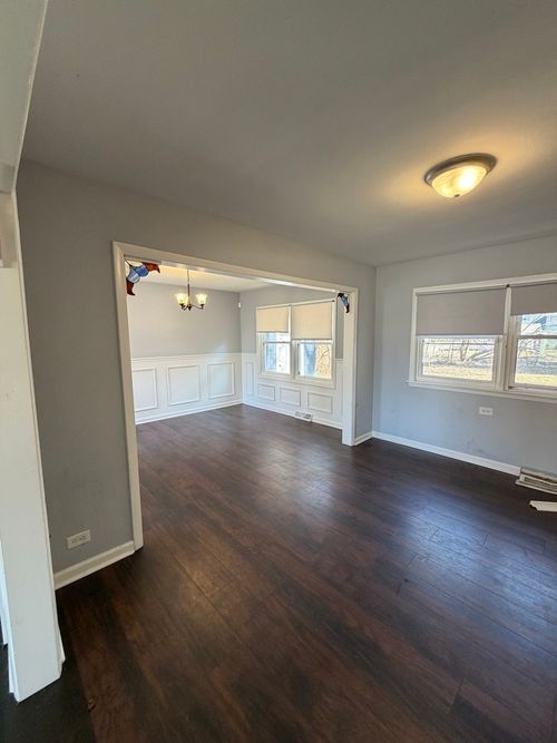 16037 Evans Ave, South Holland, IL, 60473-1660 | Card Image