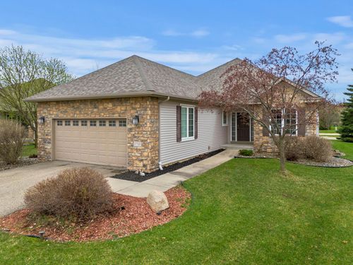 1710 Patriot Rd, Northfield, MN, 55057-1221 | Card Image
