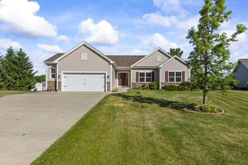 N7933 Forest Drive, Ixonia, WI, 53036 | Card Image