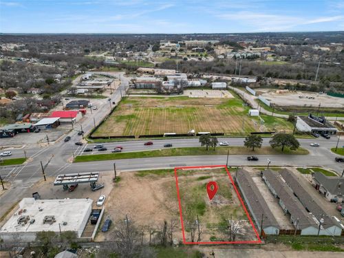 3215 E Lancaster Ave, Fort Worth, TX, 76103-2910 | Card Image