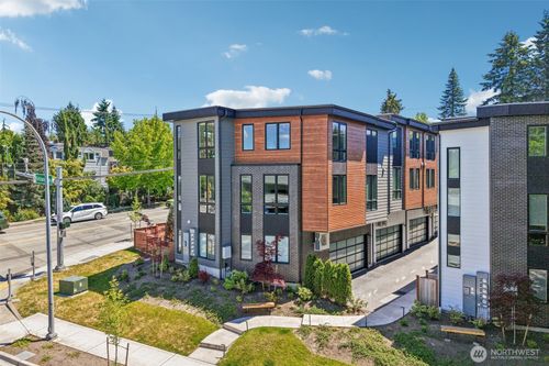 e-117 6th St, Kirkland, WA, 98033-7251 | Card Image