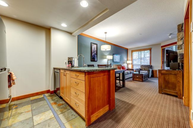 230A - 2036 London Lane, Condo with 1 bedrooms, 1 bathrooms and 1 parking in Whistler BC | Image 5
