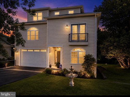 3912 17th St, CHESAPEAKE BEACH, MD, 20732-9742 | Card Image