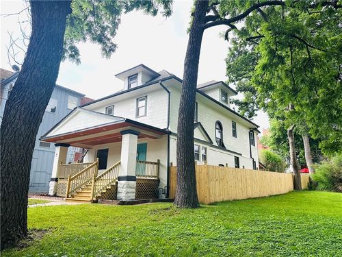 3538 Wyandotte St, Kansas City, MO, 64111-2018 | Card Image