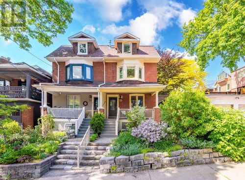 32 Hillsview Avenue, Toronto (High Park North), ON, M6P1J5 | Card Image
