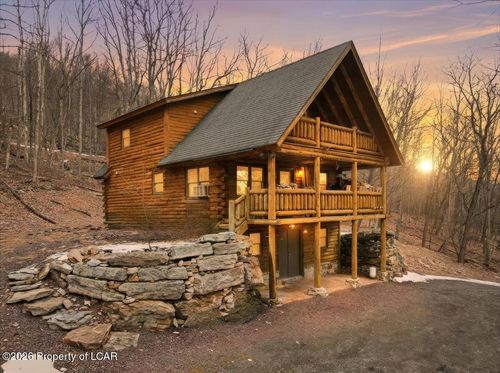 344 Hilltop Dr, Sugarloaf, PA, 18249-3814 | Card Image