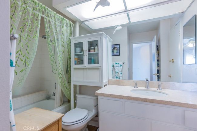 UNIT-25 - 25847 Mcbean Pkwy, Condo with 2 bedrooms, 2 bathrooms and 1 parking in Valencia CA | Image 17