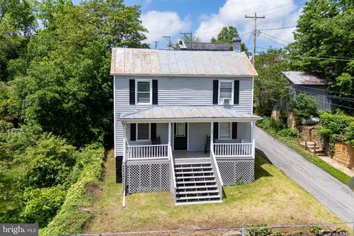 102 S Hawksbill St, LURAY, VA, 22835-1229 | Card Image