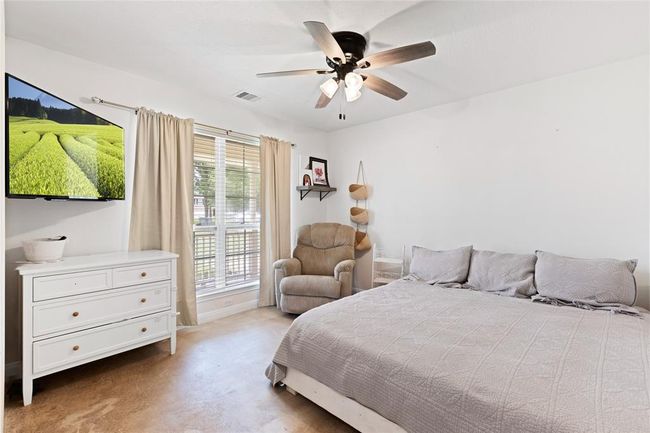 10711 Indian Trails Dr, House other with 3 bedrooms, 2 bathrooms and 2 parking in Tomball TX | Image 31