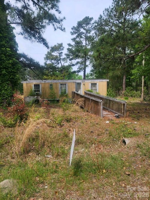 7049 Tobias Rd, Manning, SC, 29102-7631 | Card Image