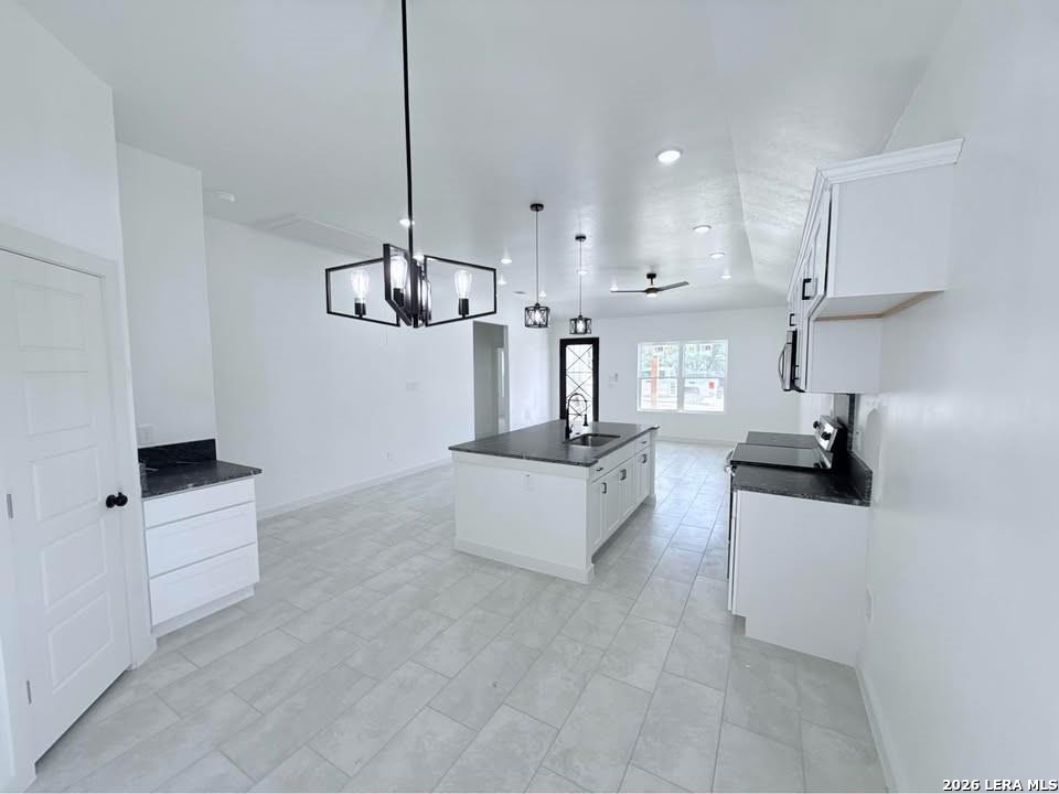Residential in Devine 4