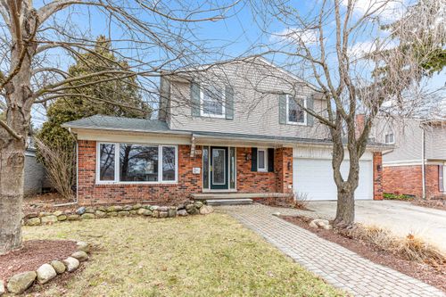 1698 Lexington St, Plymouth, MI, 48170-1053 | Card Image