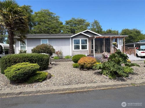 51 Meander Way, Aberdeen, WA, 98520-8540 | Card Image