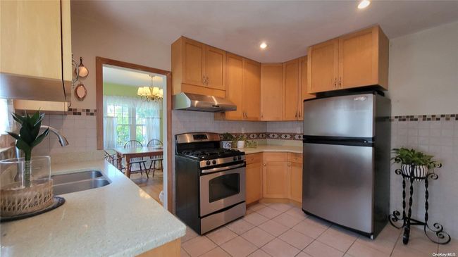 34 Evergreen Ln, House other with 4 bedrooms, 1 bathrooms and null parking in New Hyde Park NY | Image 10