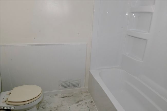 main bath | Image 11