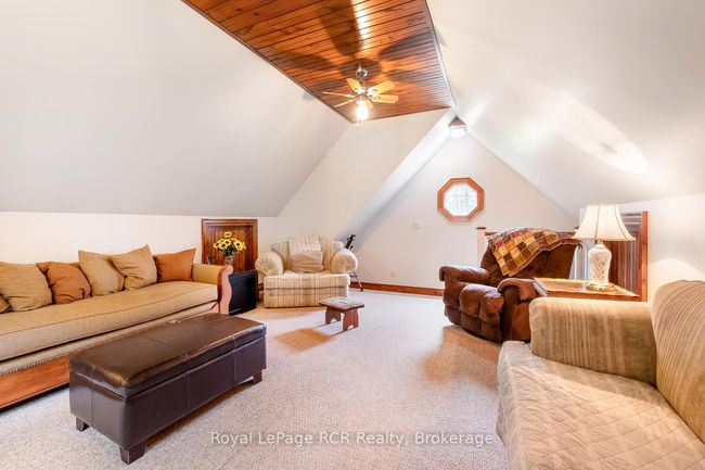 743055 Sideroad 10, House other with 3 bedrooms, 3 bathrooms and 10 parking in Chatsworth ON | Image 14
